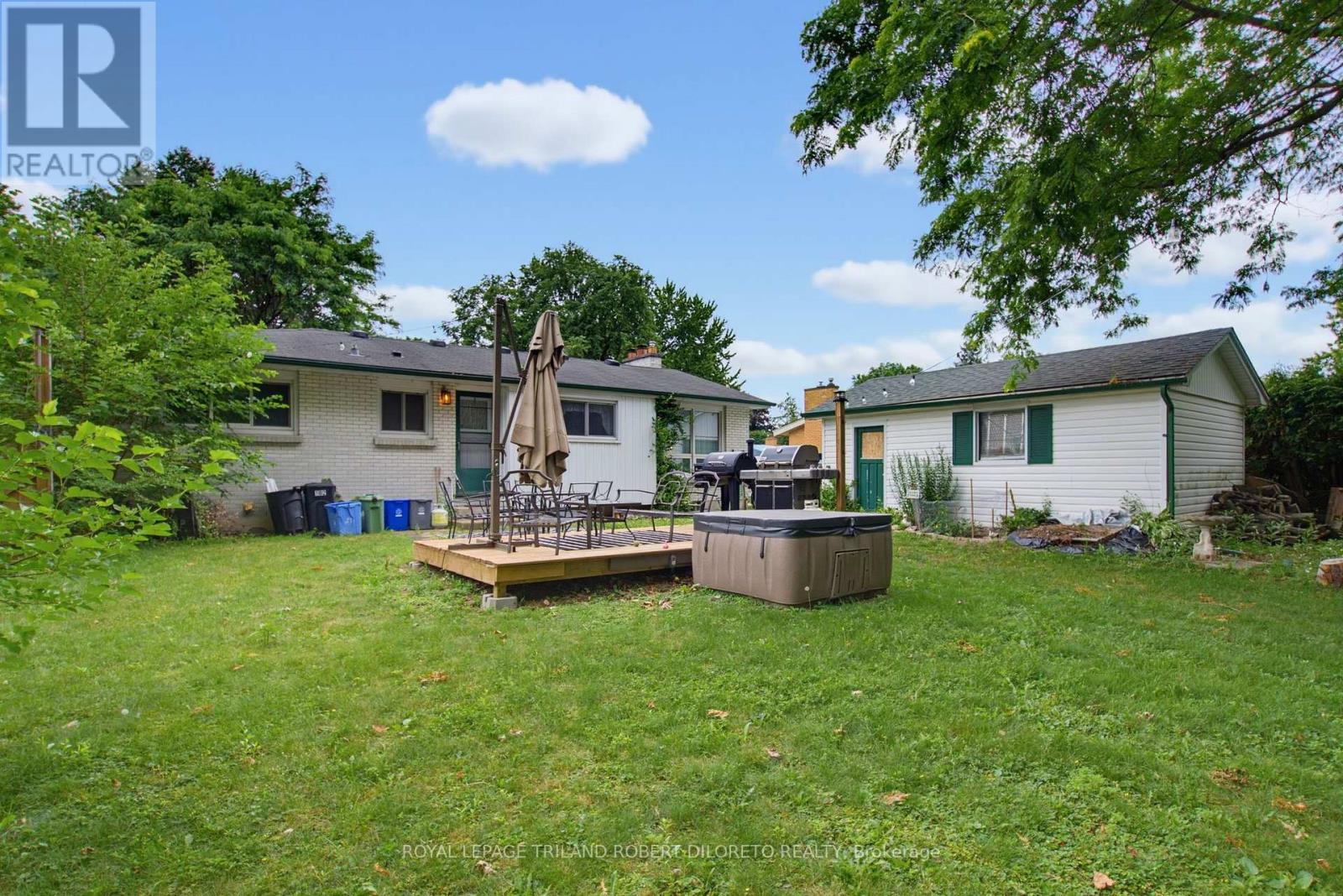 102 Honeysuckle Crescent, London East, Ontario  N5Y 4P4 - Photo 6 - X13547616