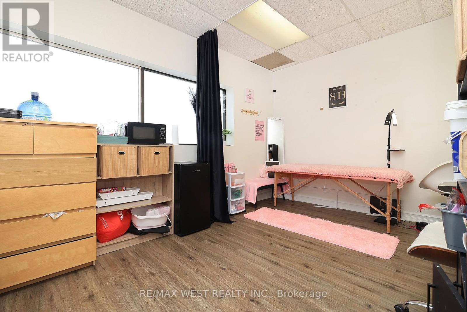 3702 Kingston Road, Toronto, Ontario  M1J 3H3 - Photo 10 - E12926728