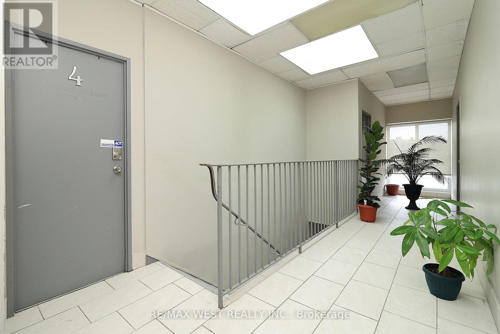 3702 Kingston Road, Toronto, Ontario  M1J 3H3 - Photo 20 - E12926728