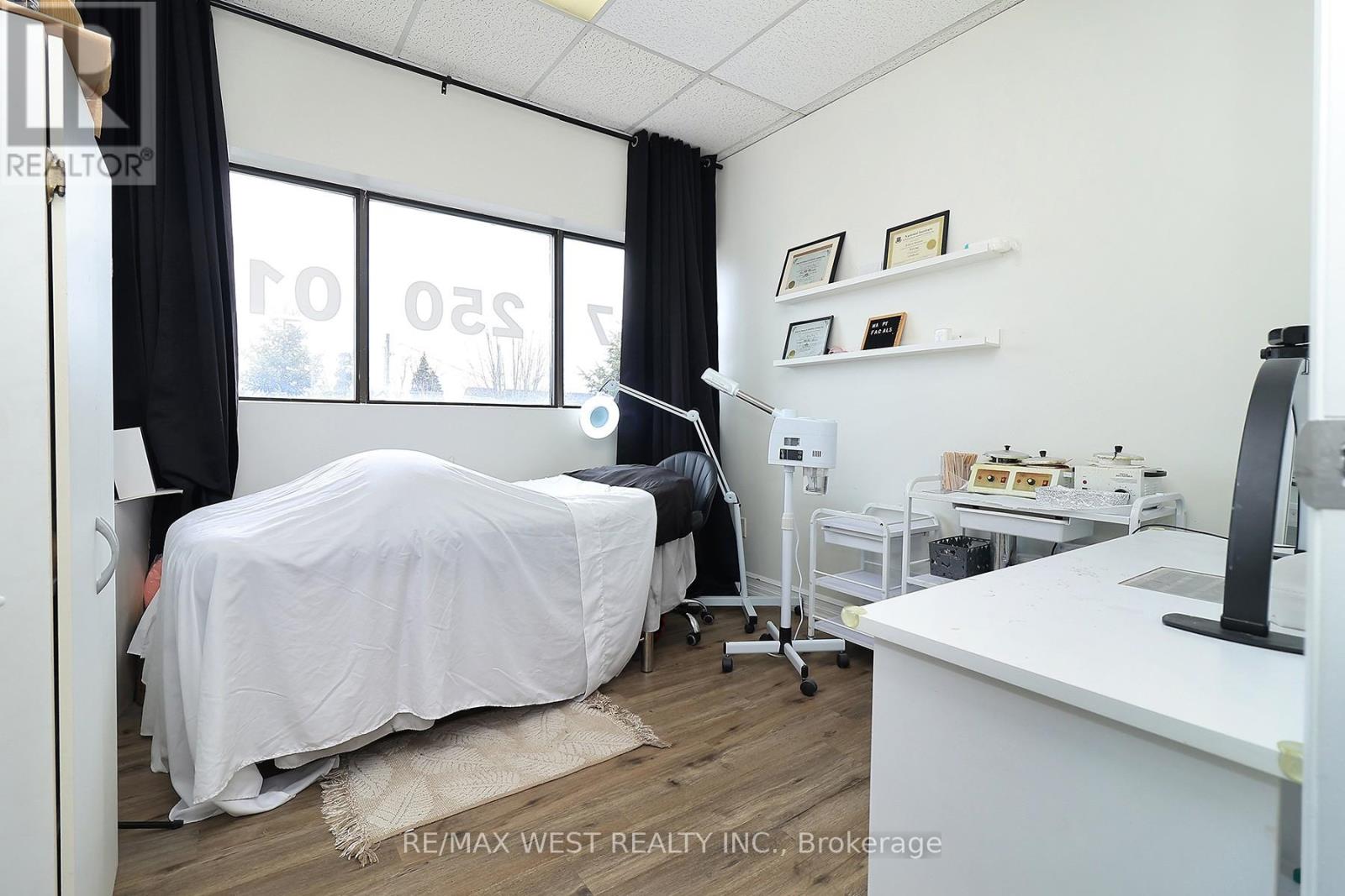 3702 Kingston Road, Toronto, Ontario  M1J 3H3 - Photo 17 - E12926728