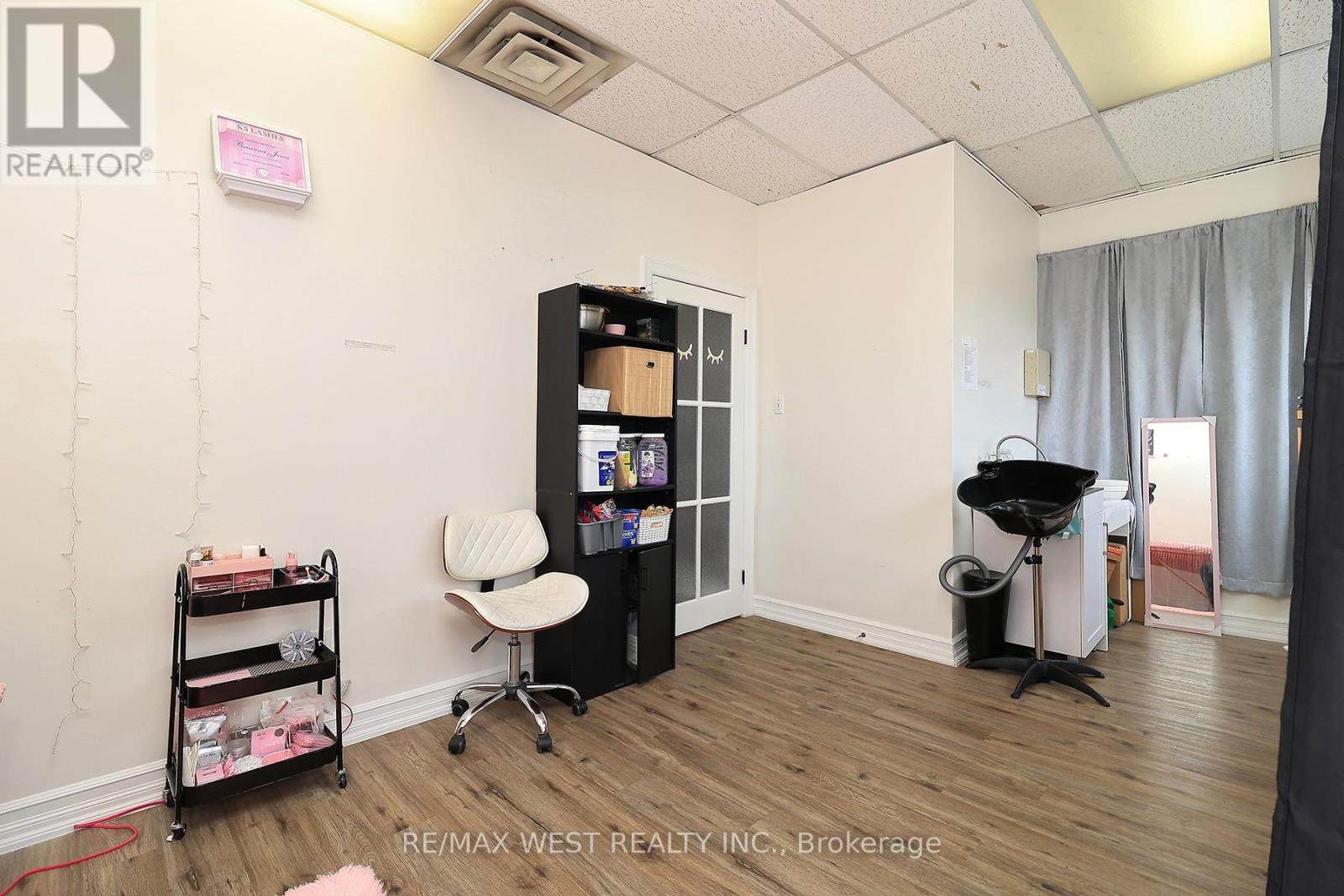 3702 Kingston Road, Toronto, Ontario  M1J 3H3 - Photo 13 - E12926728