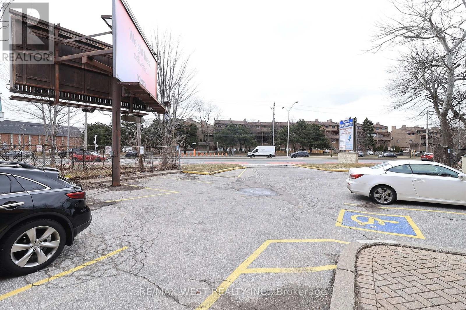 3702 Kingston Road, Toronto, Ontario  M1J 3H3 - Photo 24 - E12926728