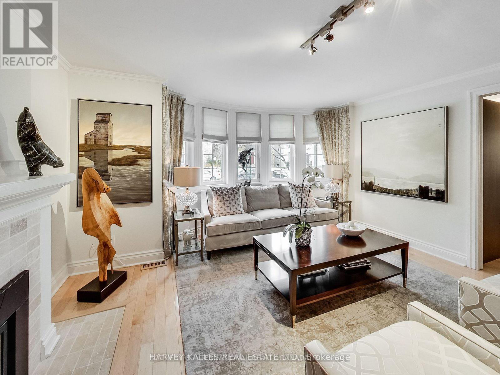 Main - 9 Highbourne Road, Toronto, Ontario  M5P 2J1 - Photo 3 - C13547550