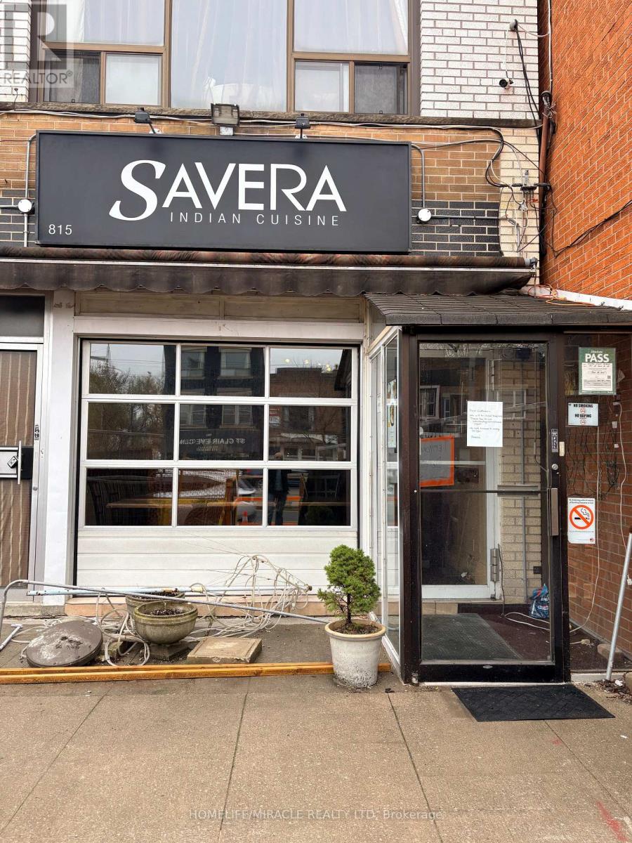 815 ST CLAIR AVENUE W, Toronto (Oakwood Village)