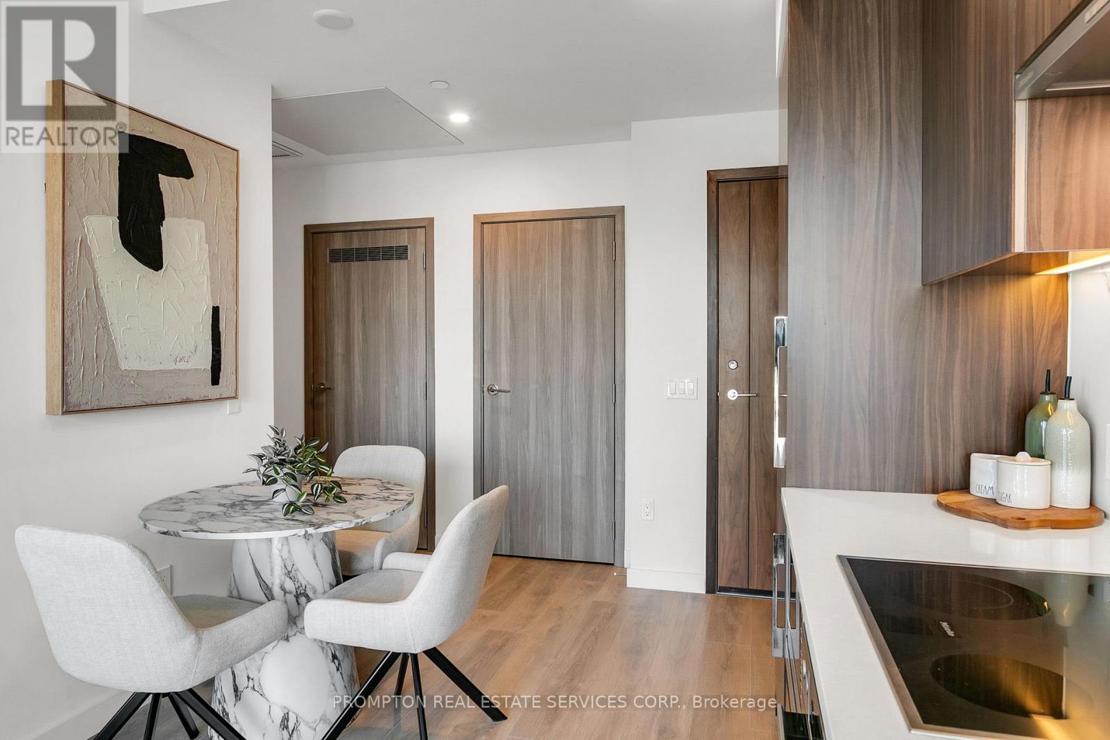 3515 - 3 Concord Cityplace Way, Toronto, Ontario  M5V 0X4 - Photo 14 - C13547552