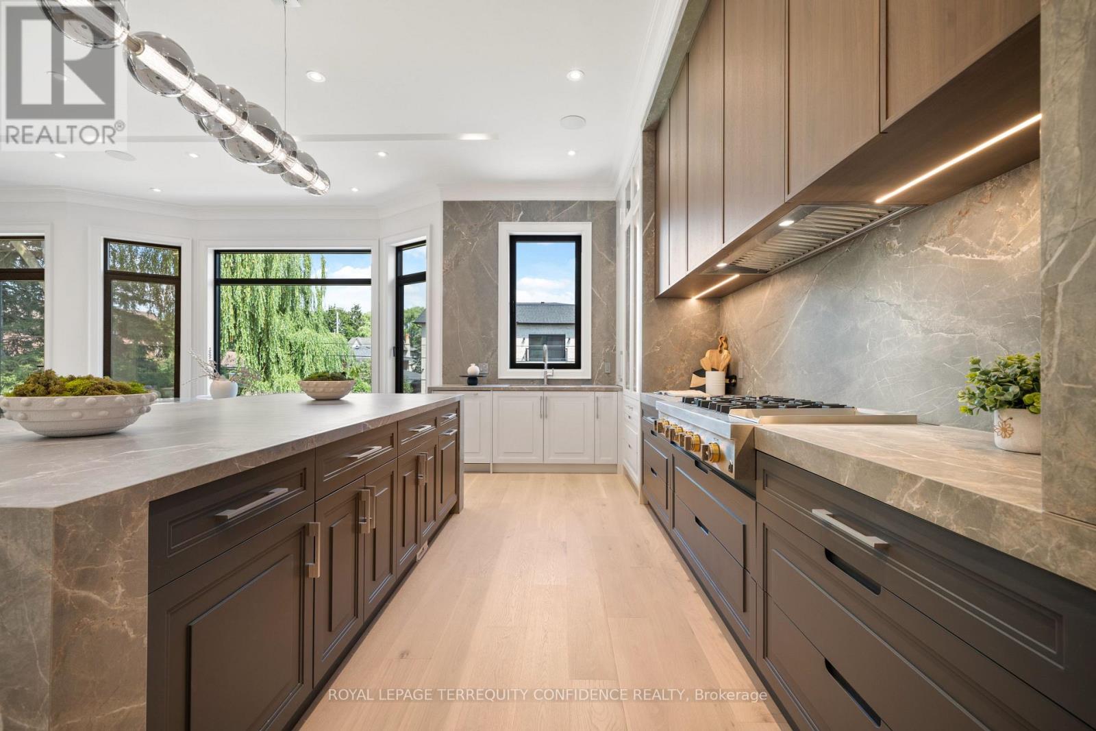 272 Horsham Avenue, Toronto, Ontario  M2R 1G4 - Photo 11 - C13547646