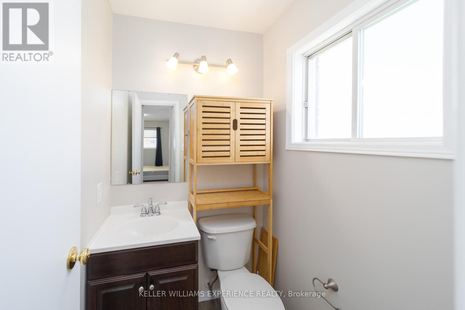 304 - 120 Bell Farm Road, Barrie (Alliance), Ontario  L4M 6J2 - Photo 12 - S13547580