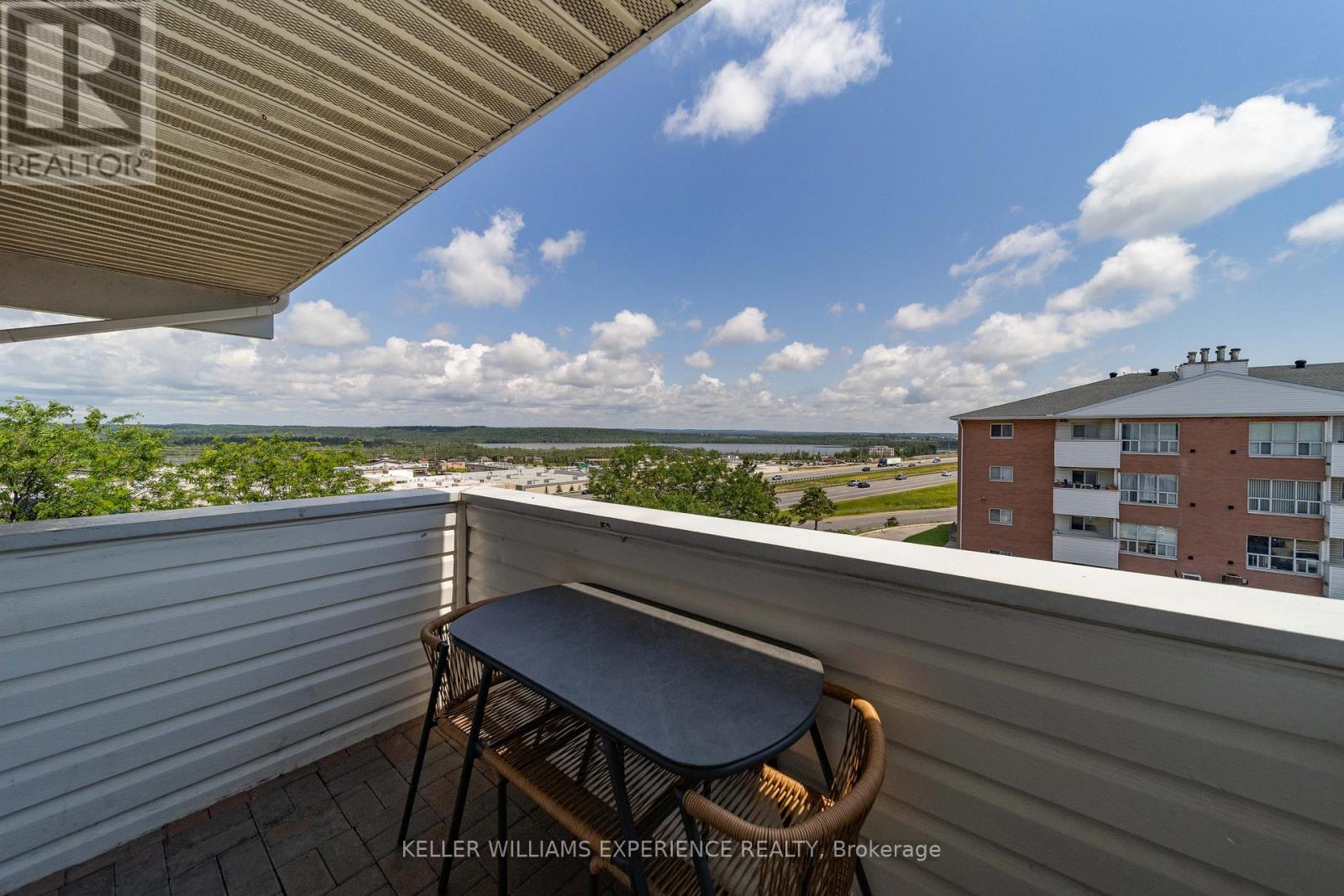 304 - 120 Bell Farm Road, Barrie (Alliance), Ontario  L4M 6J2 - Photo 3 - S13547580