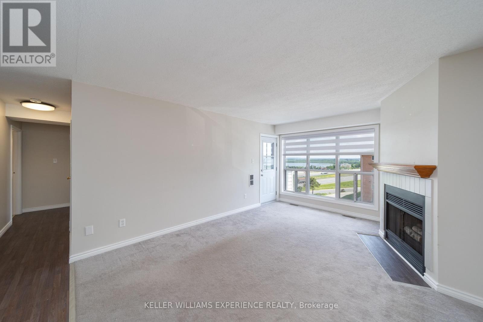 304 - 120 Bell Farm Road, Barrie (Alliance), Ontario  L4M 6J2 - Photo 5 - S13547580
