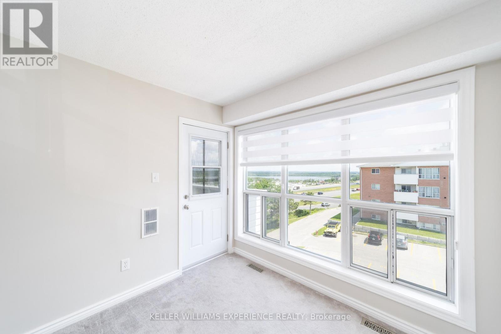 304 - 120 Bell Farm Road, Barrie (Alliance), Ontario  L4M 6J2 - Photo 7 - S13547580