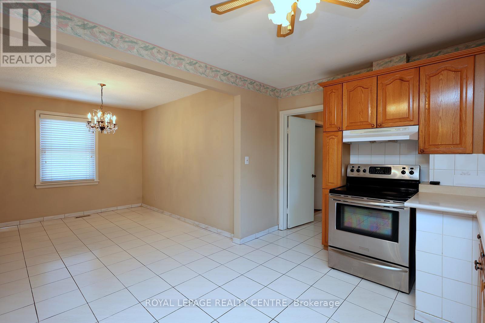 170 Simpson Avenue, Toronto, Ontario  M8Z 1E3 - Photo 15 - W13547566
