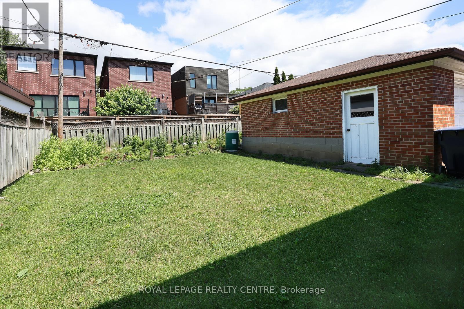 170 Simpson Avenue, Toronto, Ontario  M8Z 1E3 - Photo 32 - W13547566