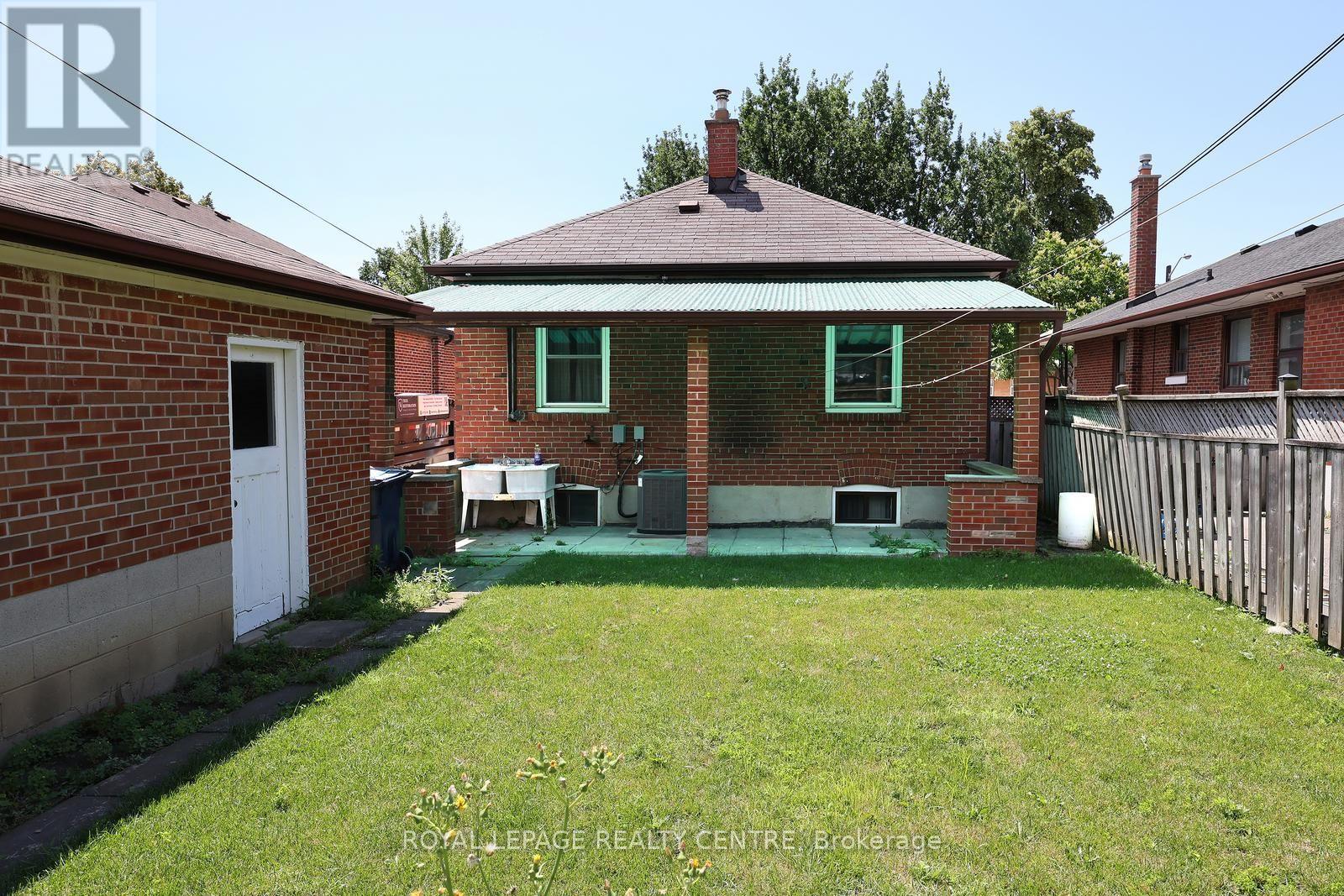 170 Simpson Avenue, Toronto, Ontario  M8Z 1E3 - Photo 33 - W13547566