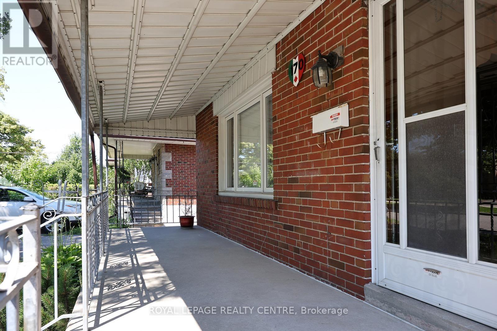 170 Simpson Avenue, Toronto, Ontario  M8Z 1E3 - Photo 5 - W13547566