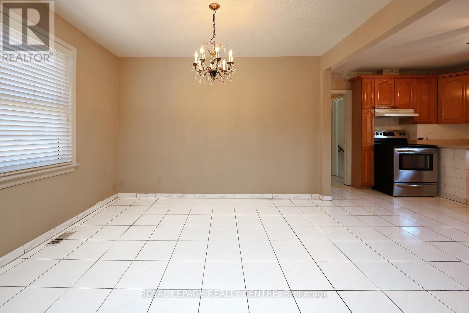 170 Simpson Avenue, Toronto, Ontario  M8Z 1E3 - Photo 9 - W13547566
