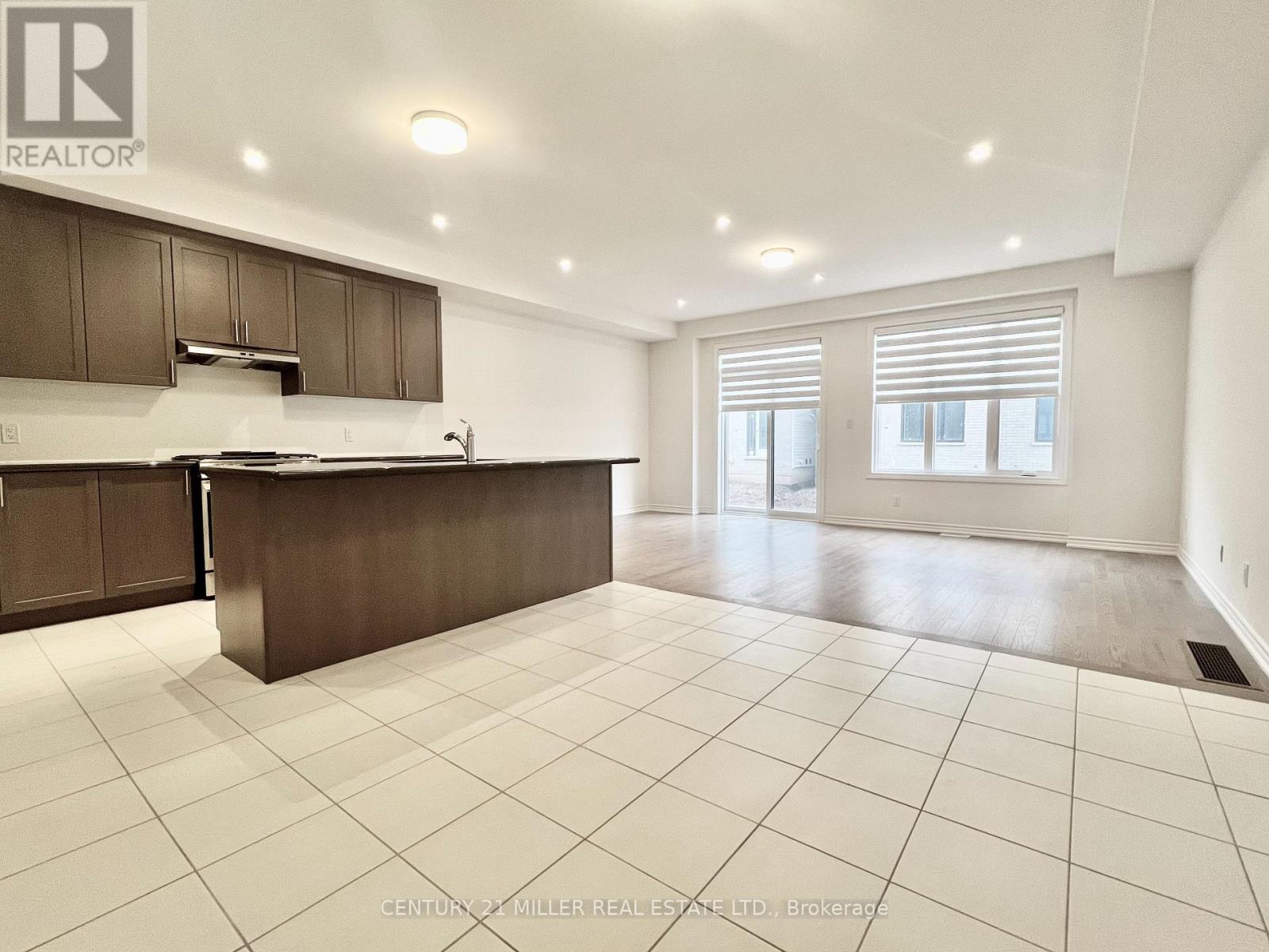 1189 Dartmouth Crescent, Oakville, Ontario L6H 8C3 - Photo 2 - W13547582