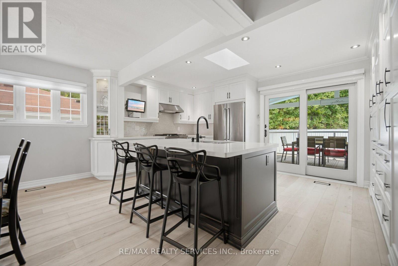 10 Tullamore Road, Brampton, Ontario  L6W 1J7 - Photo 10 - W13547650