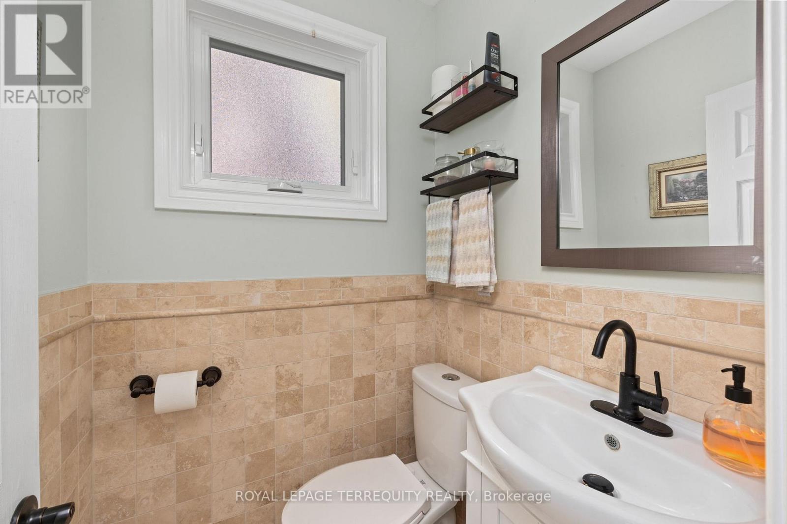 1853 Briarcrook Crescent, Mississauga, Ontario  L4X 1X3 - Photo 13 - W13547654