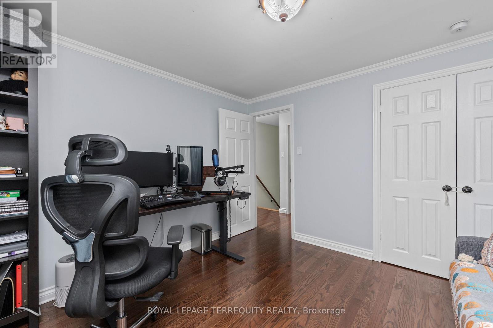 1853 Briarcrook Crescent, Mississauga, Ontario  L4X 1X3 - Photo 23 - W13547654