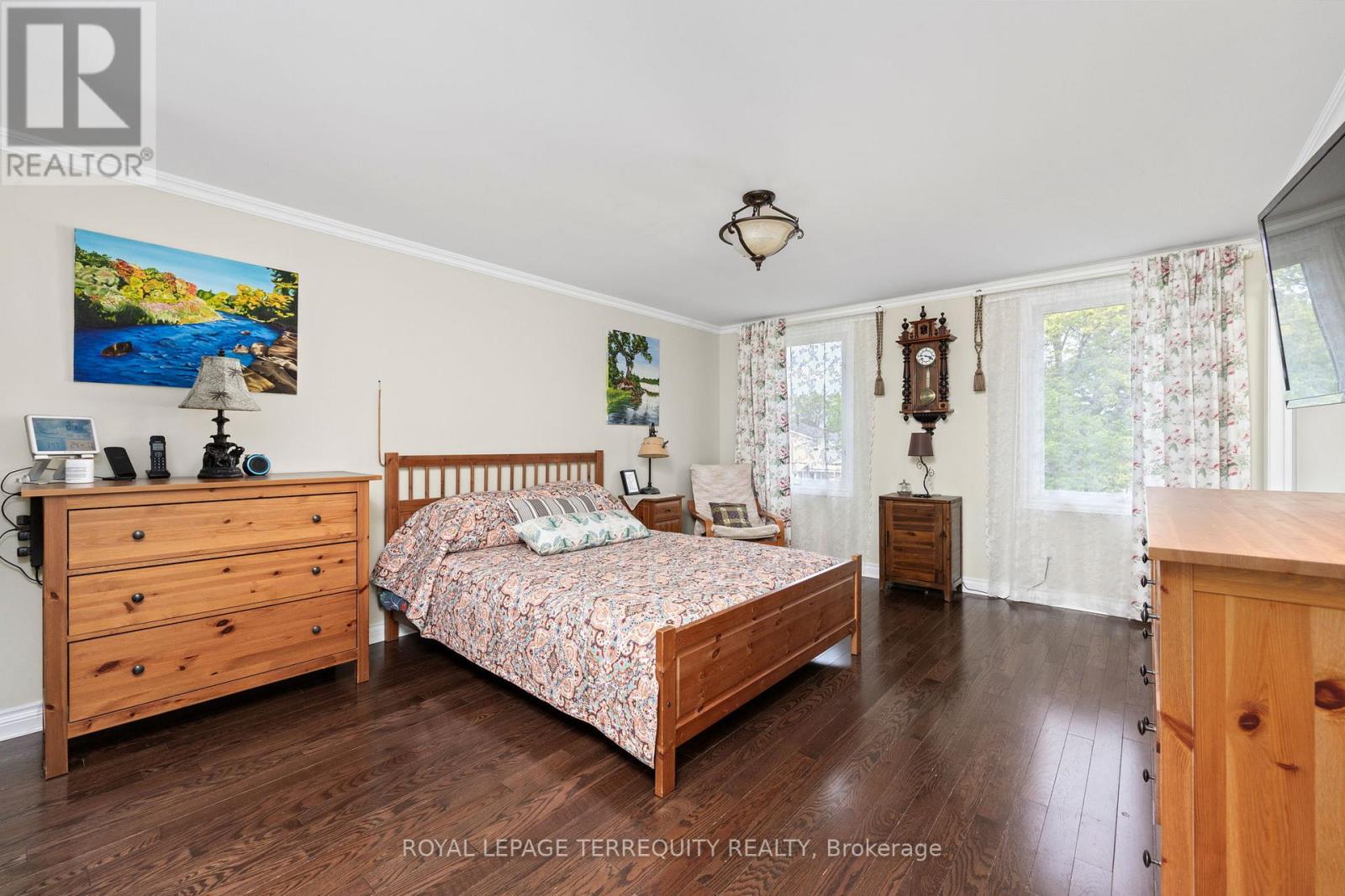 1853 Briarcrook Crescent, Mississauga, Ontario  L4X 1X3 - Photo 27 - W13547654