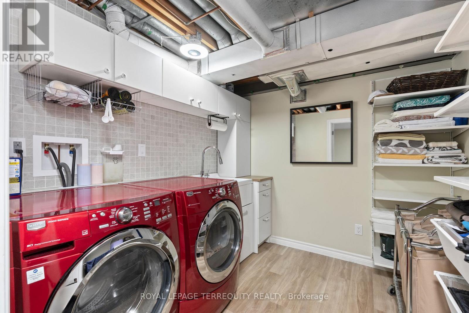 1853 Briarcrook Crescent, Mississauga, Ontario  L4X 1X3 - Photo 36 - W13547654