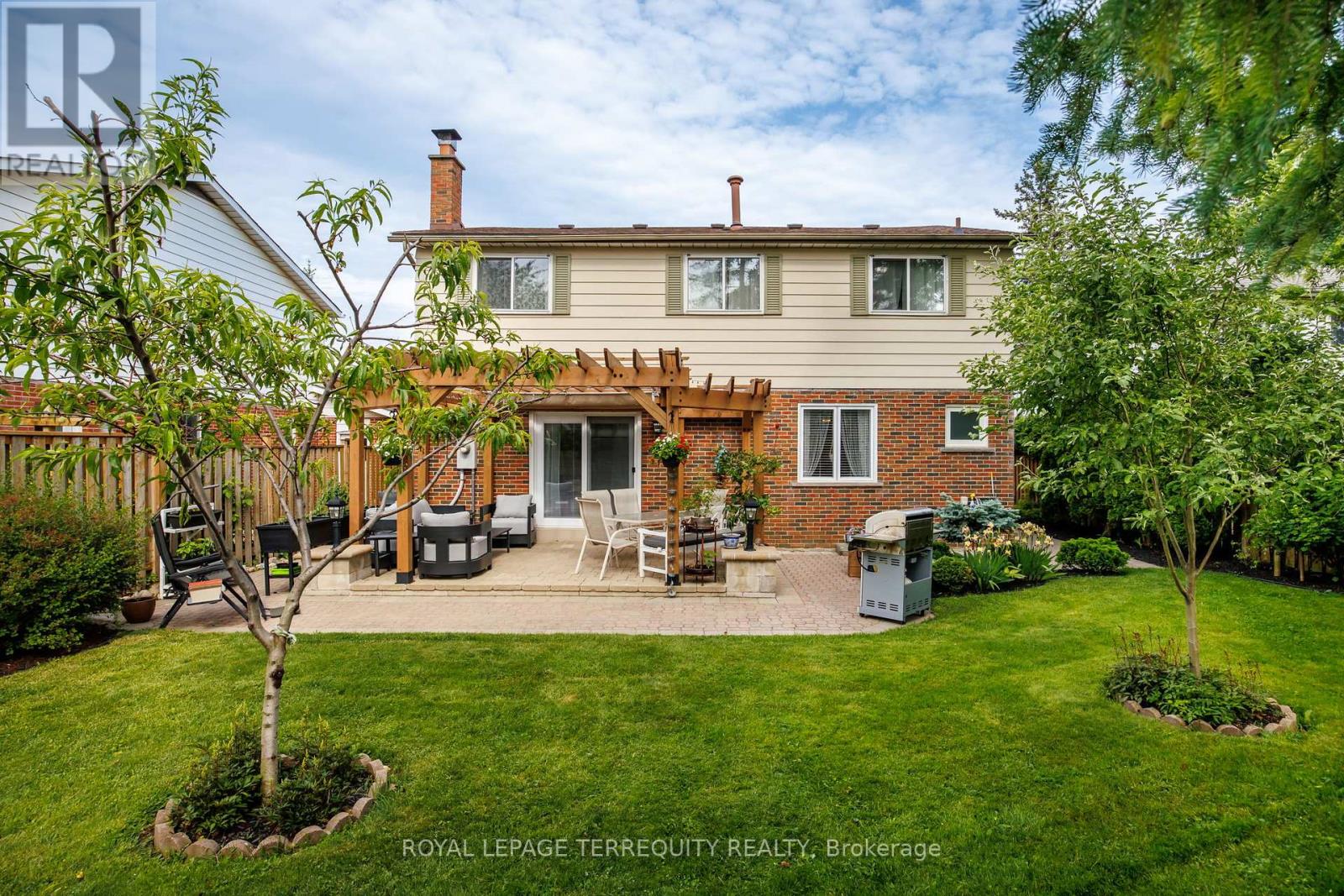 1853 Briarcrook Crescent, Mississauga, Ontario  L4X 1X3 - Photo 42 - W13547654