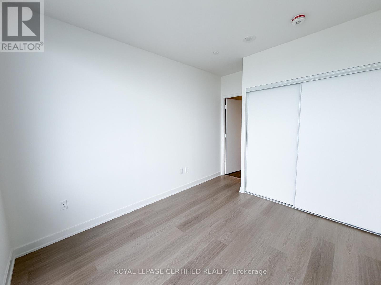 6407 - 448 Burnhamthorpe Rd W, Mississauga, Ontario L5B 0R4 - Photo 17 - W13547658