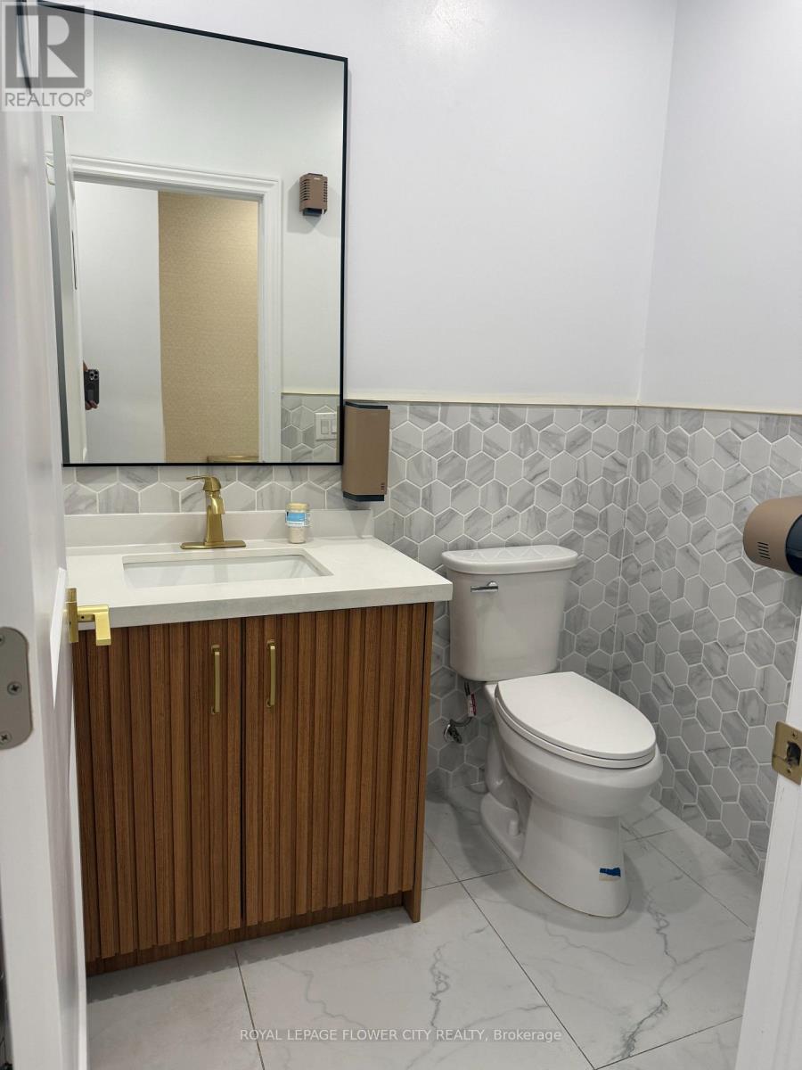 2131 Williams Parkway, Brampton, Ontario  L6S 5Z4 - Photo 13 - W13547662