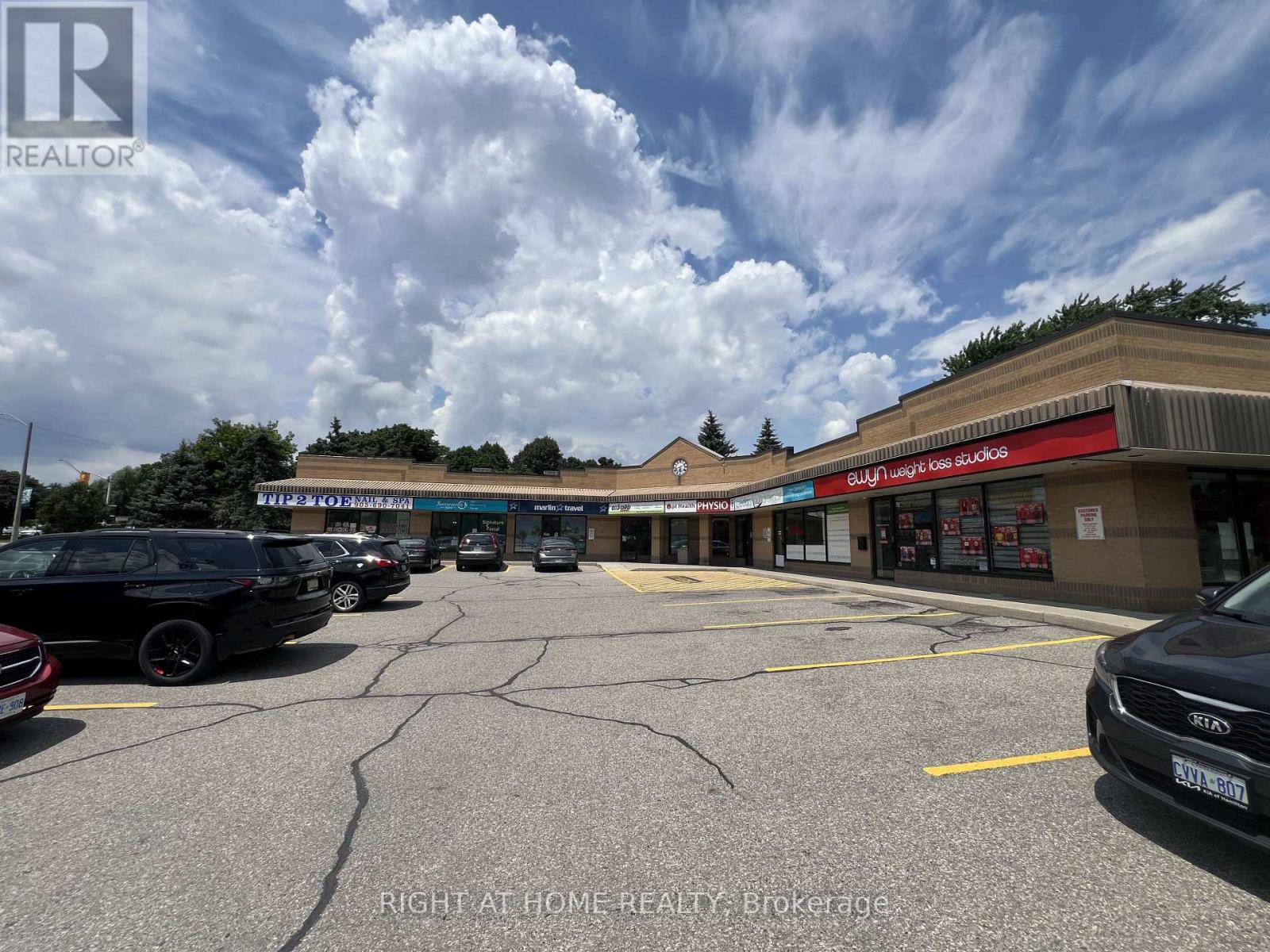 Unit #6, Box #7 - 80 Hamilton Street N, Hamilton, Ontario L8B 0G8 - Photo 2 - X13547532
