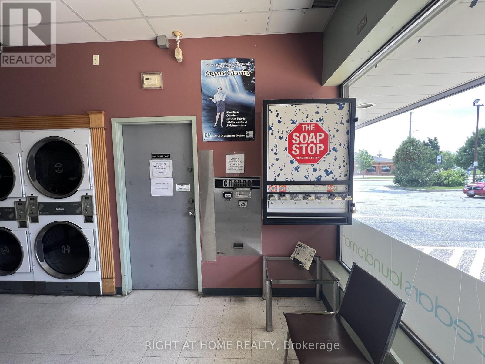Unit #6, Box #7 - 80 Hamilton Street N, Hamilton, Ontario L8B 0G8 - Photo 3 - X13547532