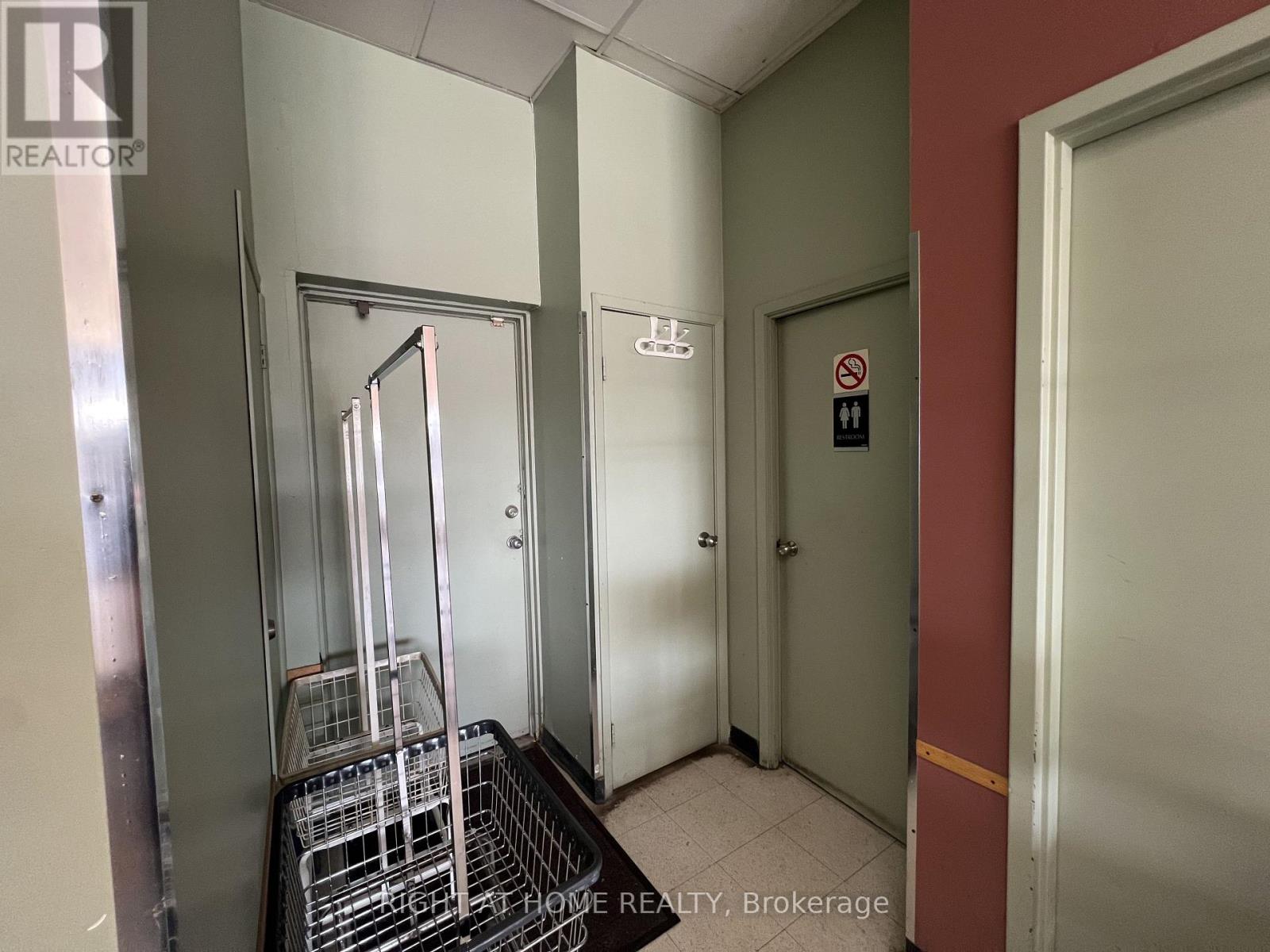 Unit #6, Box #7 - 80 Hamilton Street N, Hamilton, Ontario L8B 0G8 - Photo 9 - X13547532