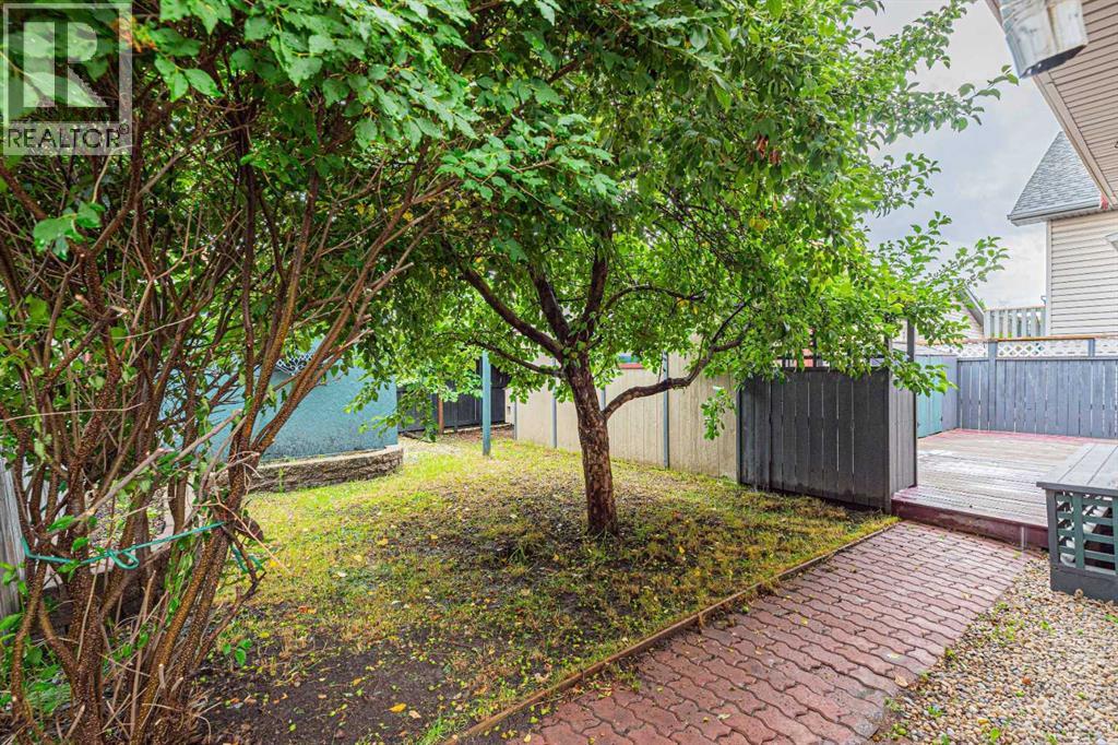 655 Erin Woods Drive SE, Calgary, Alberta  T2B 3L1 - Photo 41 - A2326818