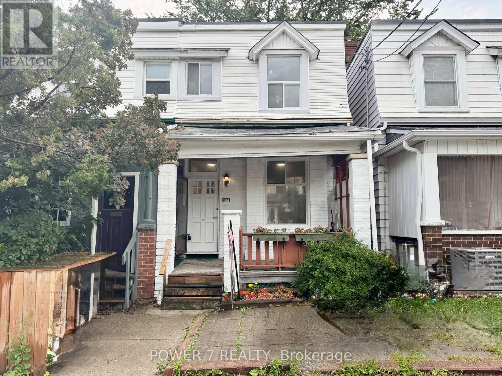810 OSSINGTON AVENUE, Toronto (Dovercourt-Wallace Emerson-Junction)