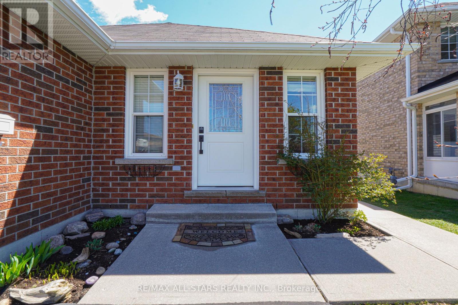 14 Laurent Boulevard, Kawartha Lakes, Ontario  K9V 6G3 - Photo 2 - X13547810