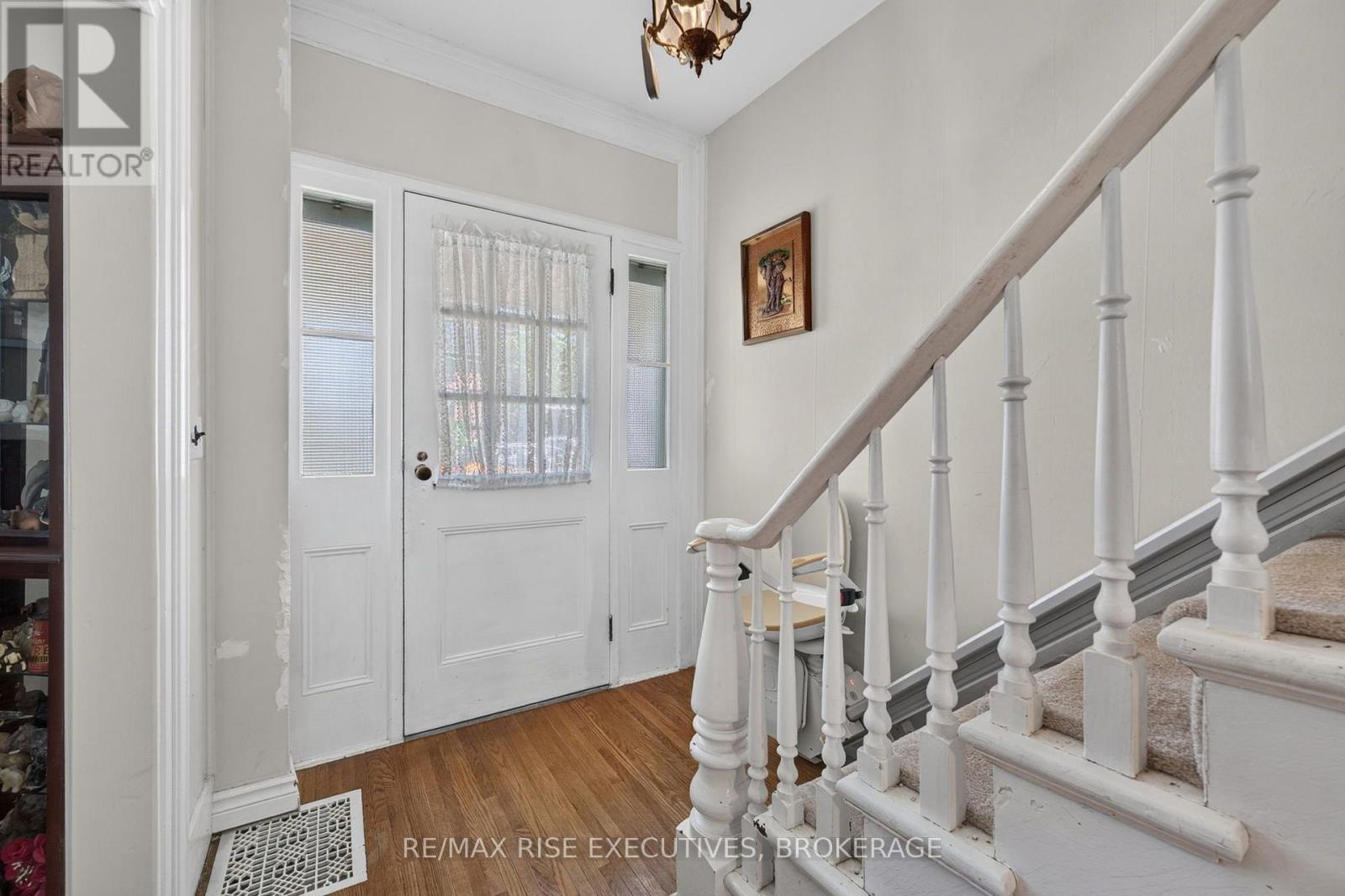 186 Bridge Street W, Greater Napanee, Ontario  K7R 2E4 - Photo 2 - X13547690