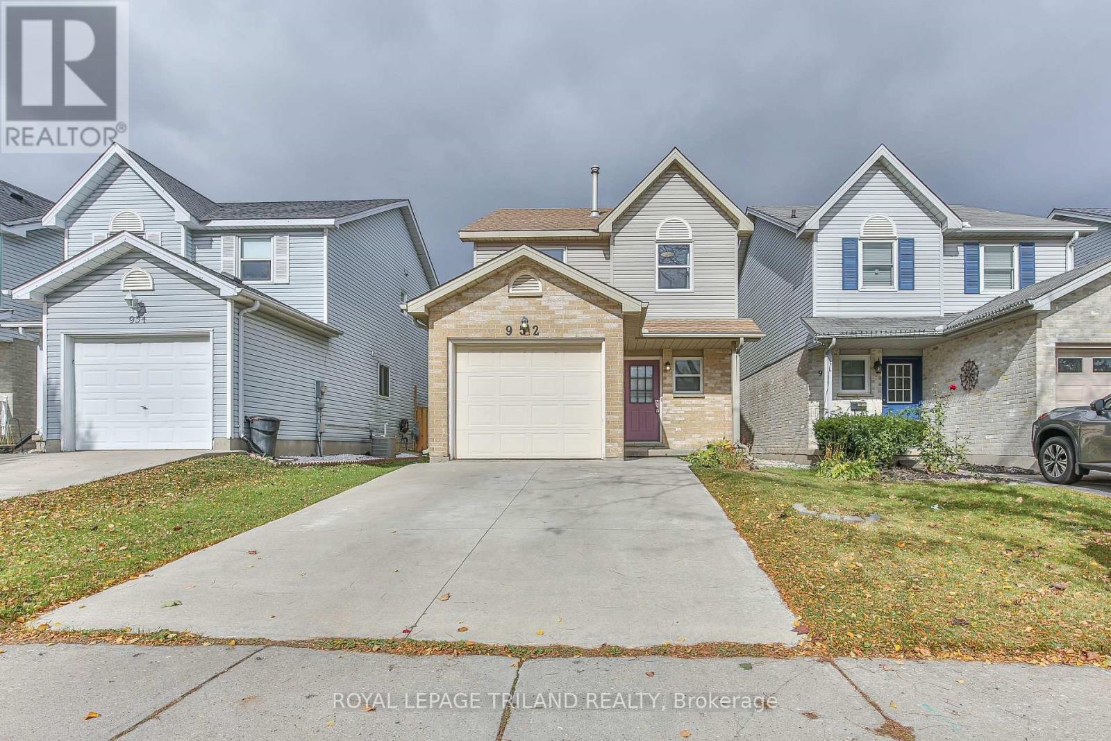 952 Thistledown Way, London North, Ontario  N6G 4Z6 - Photo 1 - X13547956