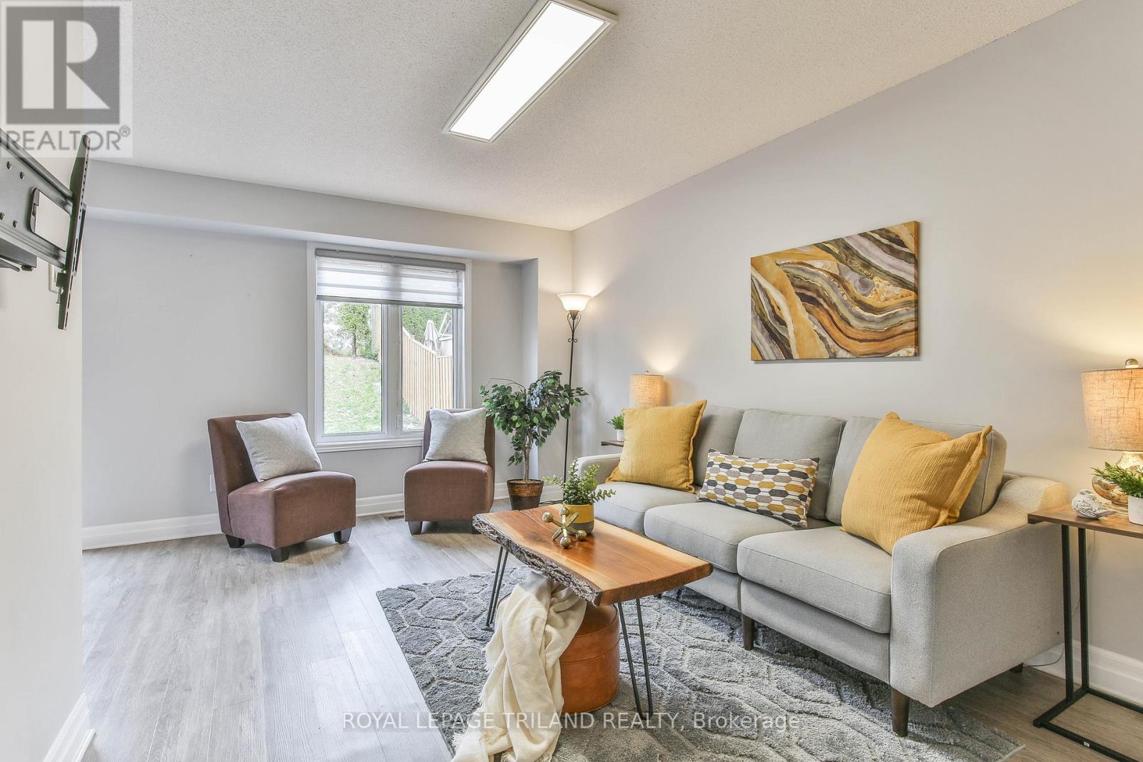 952 Thistledown Way, London North, Ontario  N6G 4Z6 - Photo 16 - X13547956