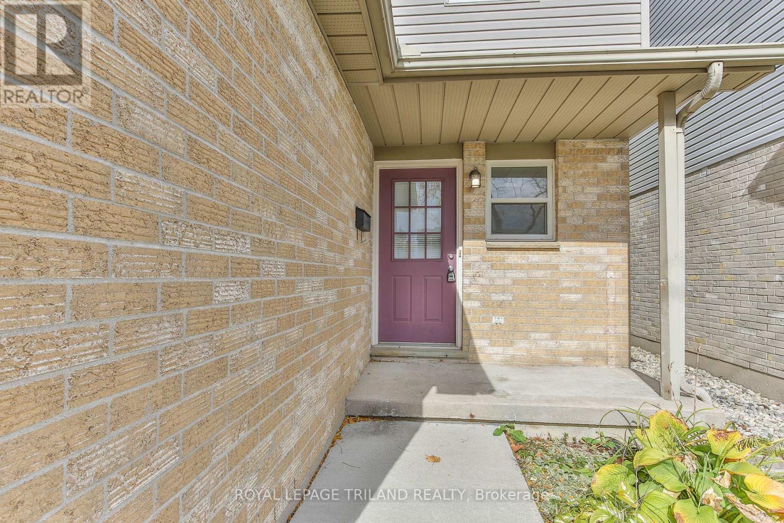 952 Thistledown Way, London North, Ontario  N6G 4Z6 - Photo 4 - X13547956