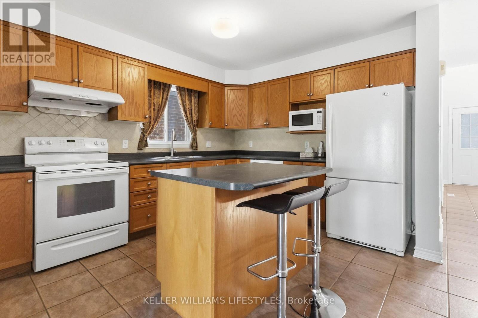 837 Capulet Lane, London North, Ontario  N6H 5V2 - Photo 9 - X13548072