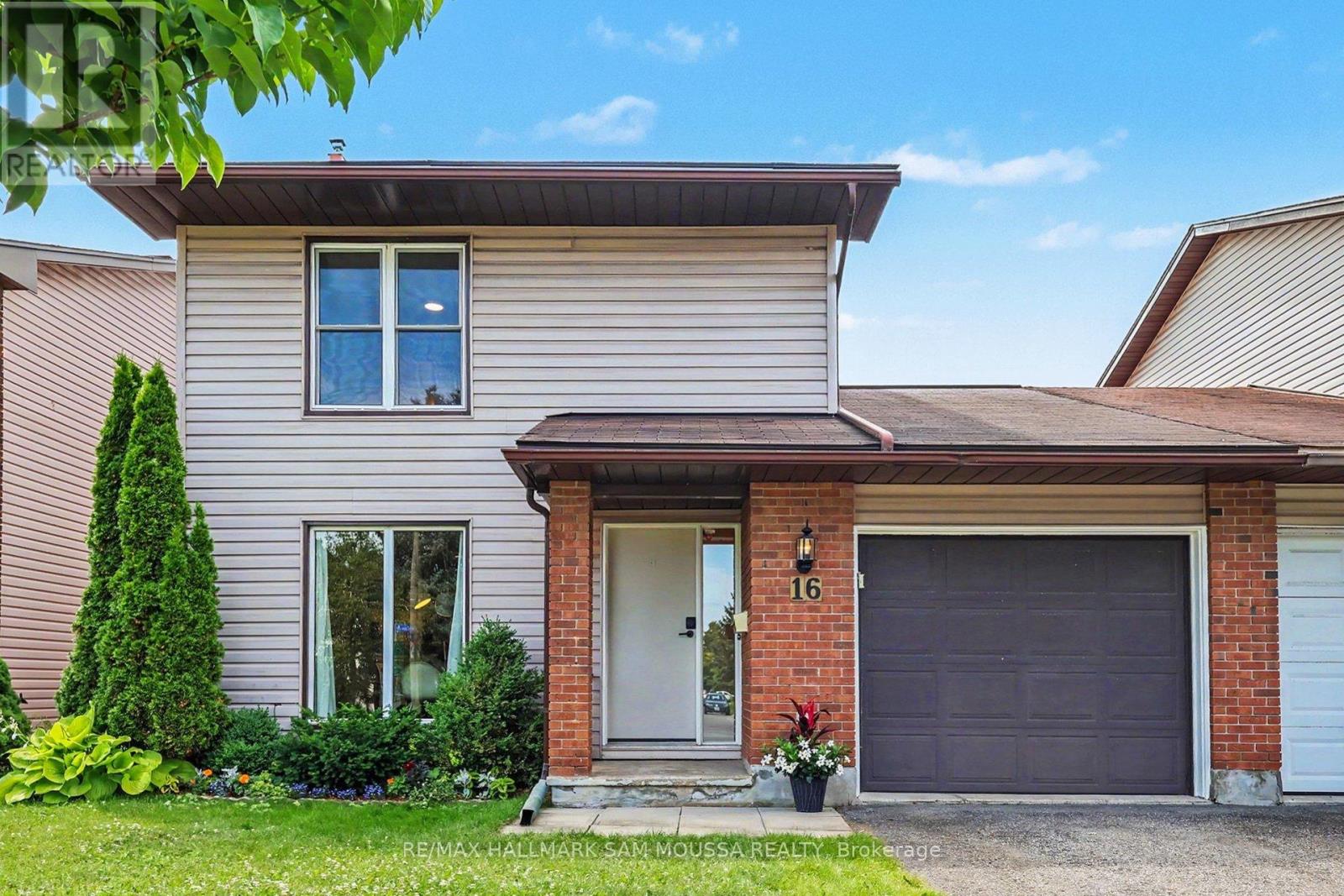 16 FOXFIELD DRIVE, Ottawa