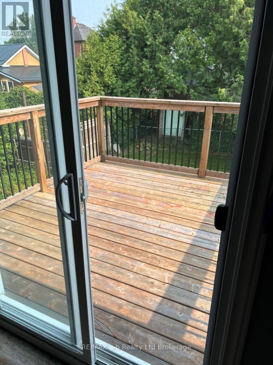 410 Admiral Street, Woodstock, Ontario  N4S 5A9 - Photo 2 - X13548024