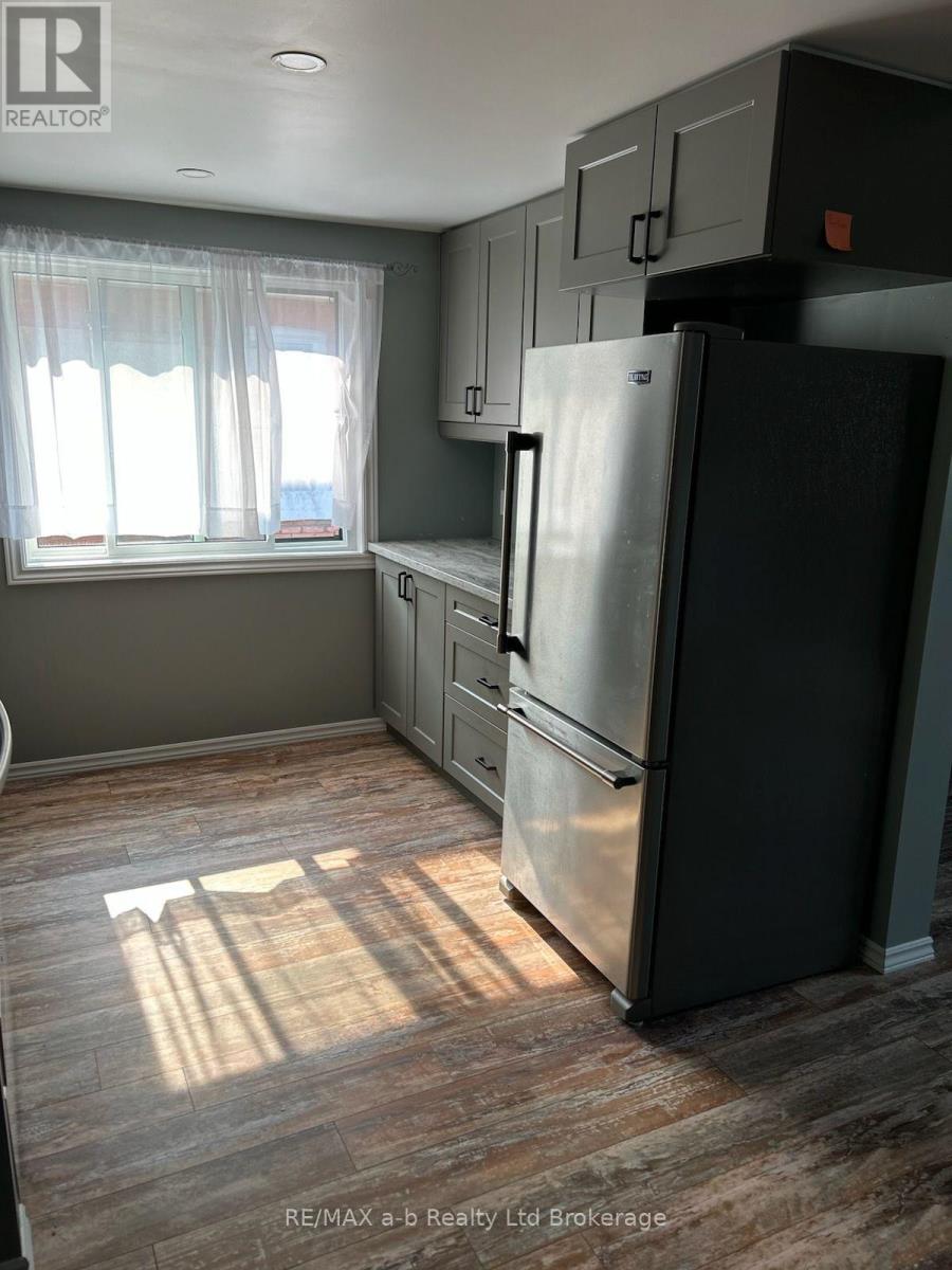 410 Admiral Street, Woodstock, Ontario  N4S 5A9 - Photo 8 - X13548024