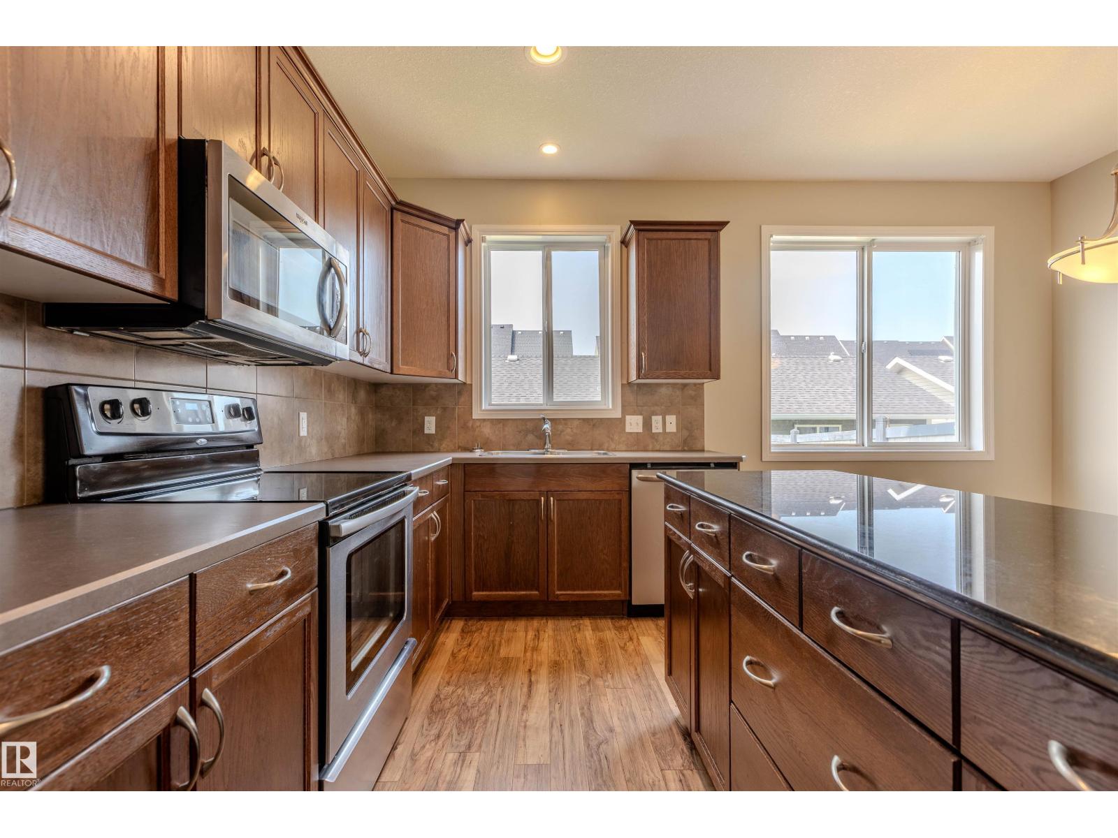 9812 104 Av, Morinville, Alberta  T8R 0C2 - Photo 7 - E4497814