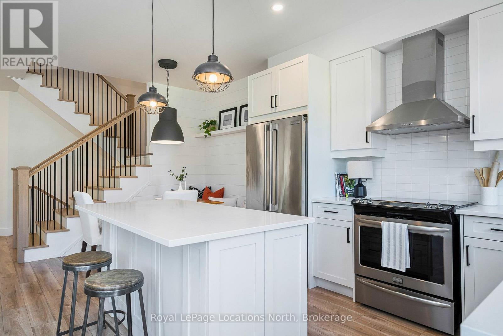 118 Sycamore Street, Blue Mountains, Ontario  L9Y 4E2 - Photo 12 - X13547850