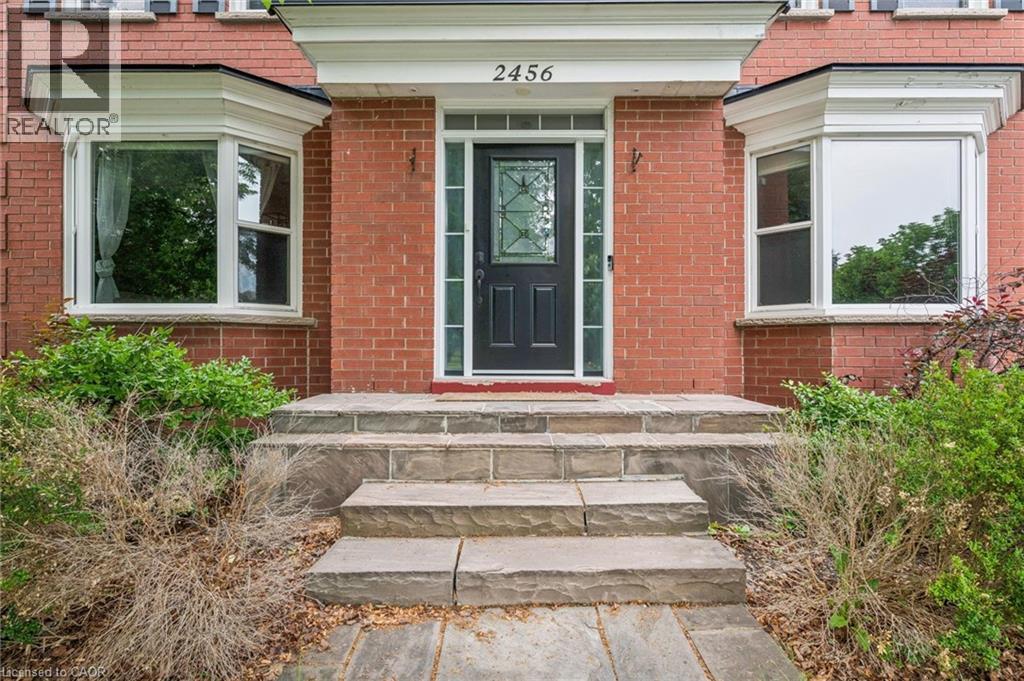 2456 Sixth Line, Oakville, Ontario  L6H 5Z8 - Photo 3 - 40846169