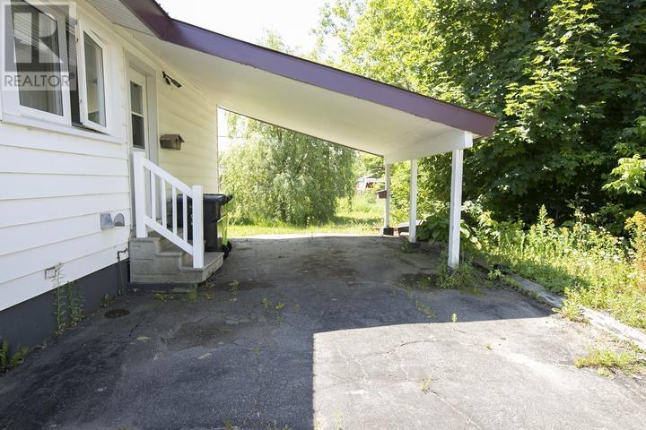 527 Placid Ave, Sault Ste. Marie, Ontario  P6B 3M4 - Photo 5 - SM261808