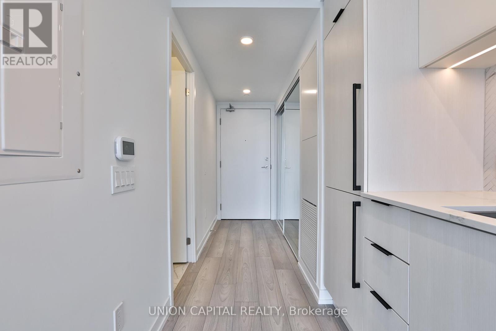 2910 - 82 Dalhousie Street, Toronto, Ontario  M5C 0C5 - Photo 2 - C13547754