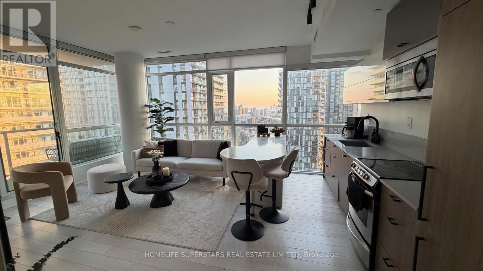 3411 - 290 Adelaide Street W, Toronto, Ontario  M5V 0P3 - Photo 3 - C13547826