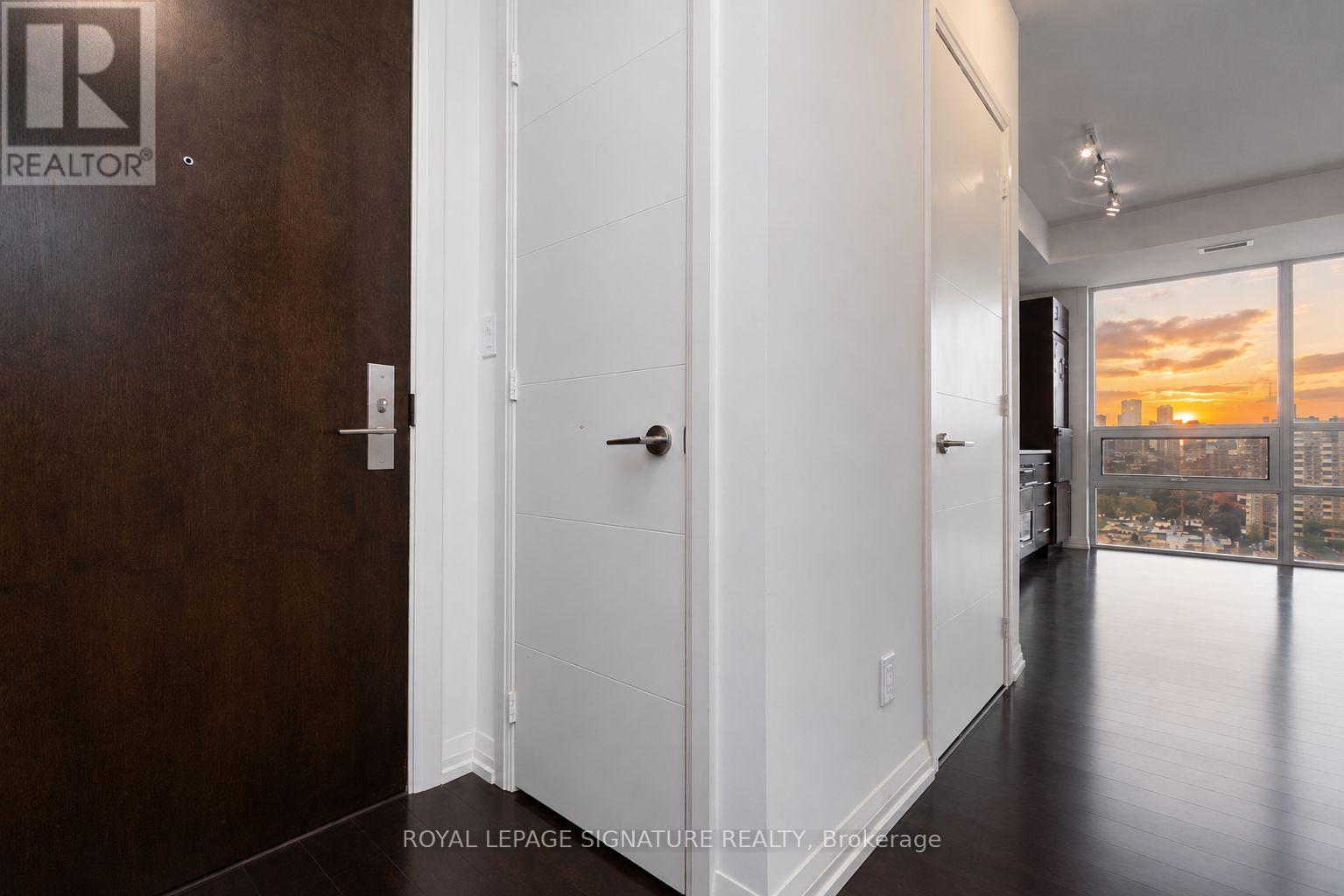 1706 - 460 Adelaide Street E, Toronto, Ontario M5A 0E7 - Photo 2 - C13547868