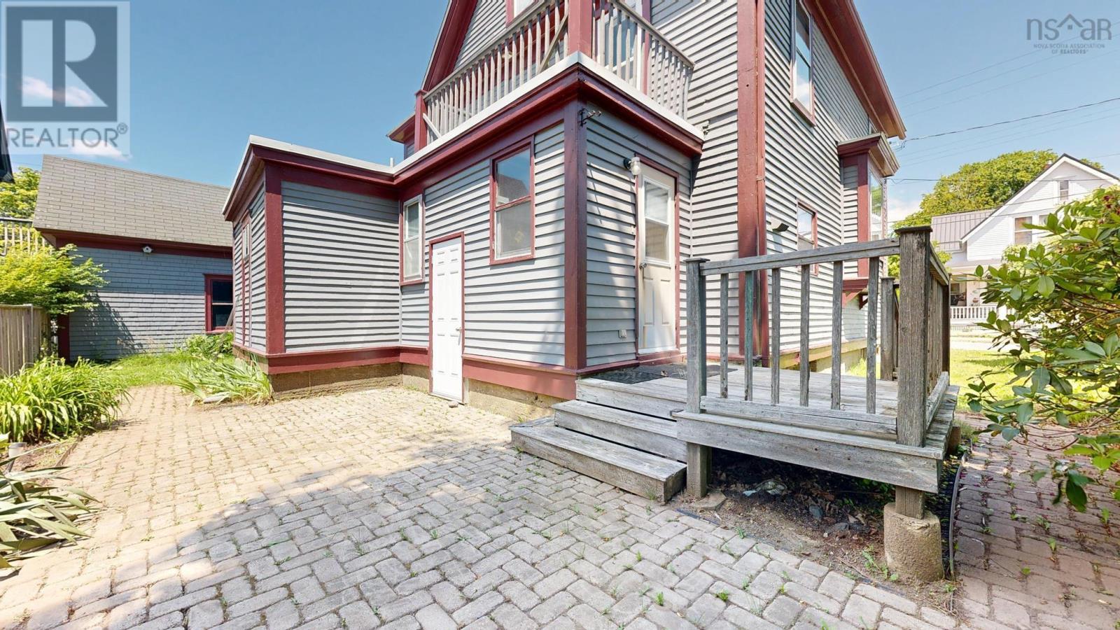 46 Fox Street, Old-Town Lunenburg, Lunenburg, Nova Scotia  B0J 2C0 - Photo 25 - 202617170